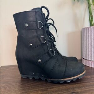Sorel Women's Black Wedge Boots